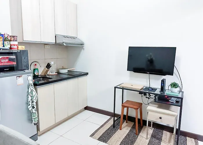 Comfy In Malate For 4 - Admiral Baysuites *