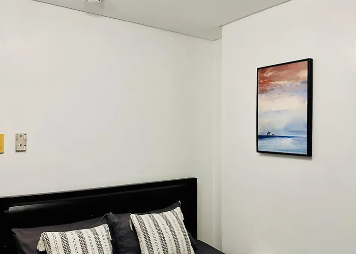 Apartment Comfy In Malate For 4 - Admiral Baysuites