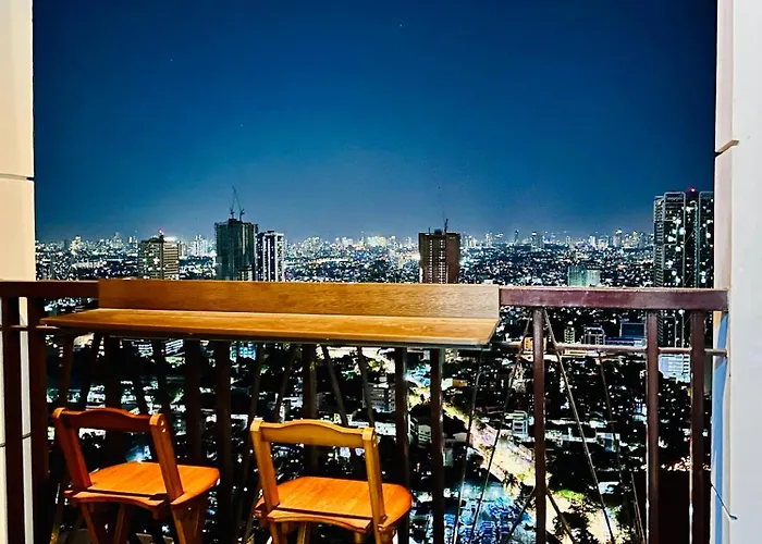 Comfy In Malate For 4 - Admiral Baysuites