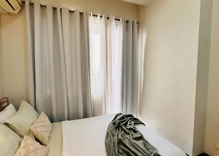 Comfy In Malate For 4 - Admiral Baysuites *
