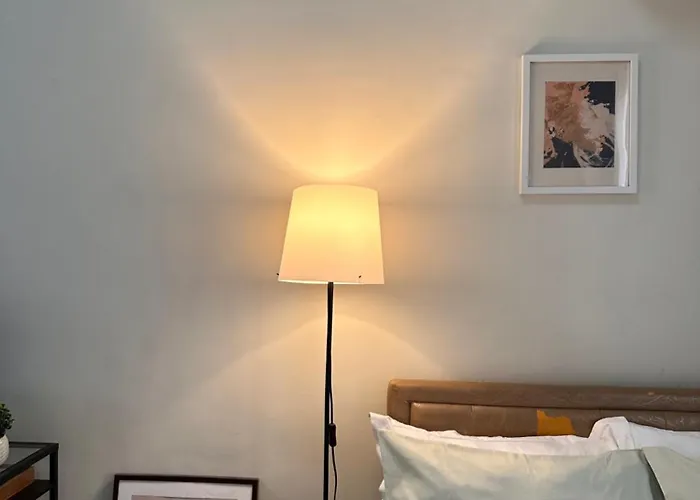 Comfy In Malate For 4 - Admiral Baysuites Apartment